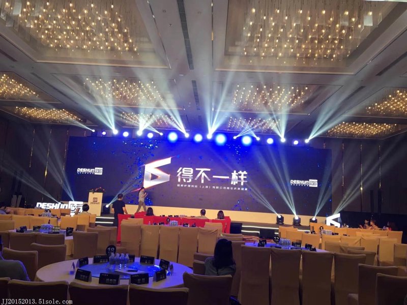 广告设计:创意与技术的碰撞